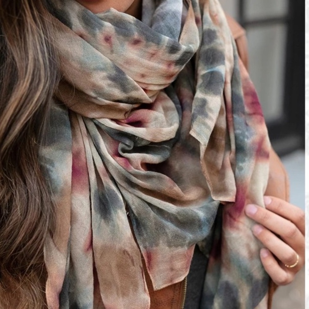 Grace and Lace  Multicolor Scarf Light Weight